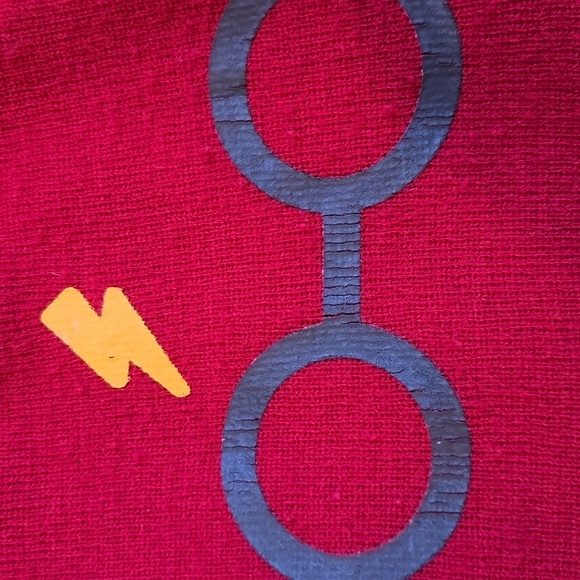 GUC - Harry Potter Hat and Scarf Set in Yellow and Red for Kids (Unisex) - Picture 8 of 13